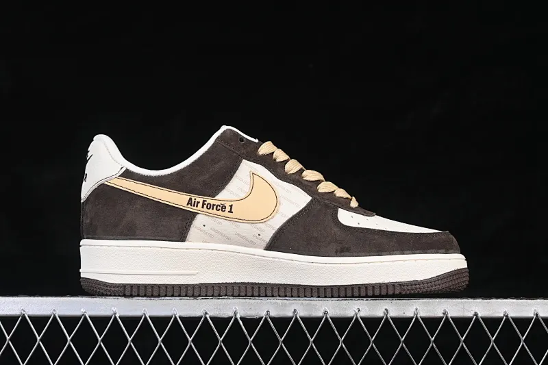 All categories Nk Air Force 1 Air Force series Nk Air Force 1 Low Air Force low top Nike Air Force 1'07 Low joint brown white gold Air Force 1 low top casual sneakers KD1688-001
